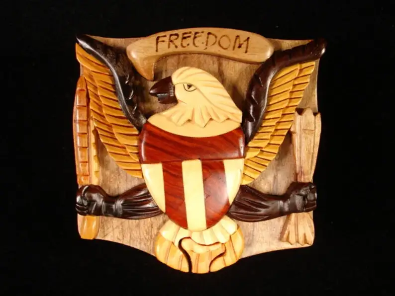 Вьетнамское дерево INTARSIA-искусство от рук