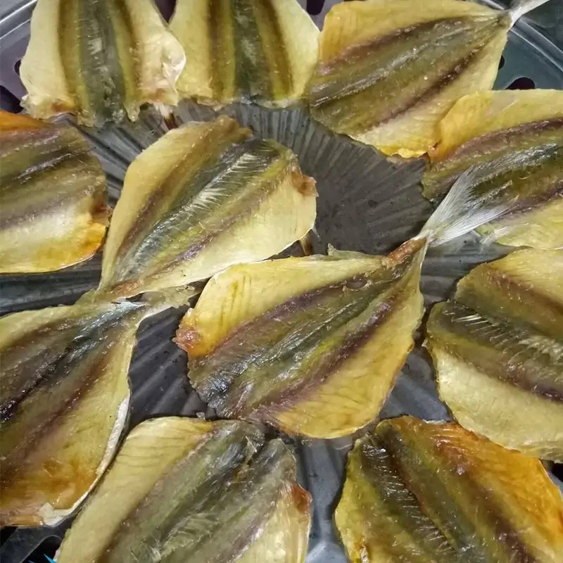 VIETNAMESE HIGH QUALITY DRIED FISH SNACK / SUNDRIED YELLOW STRIPE TREVALLY FISH for SALE WITH GOOD PRICE + 84 966722357
