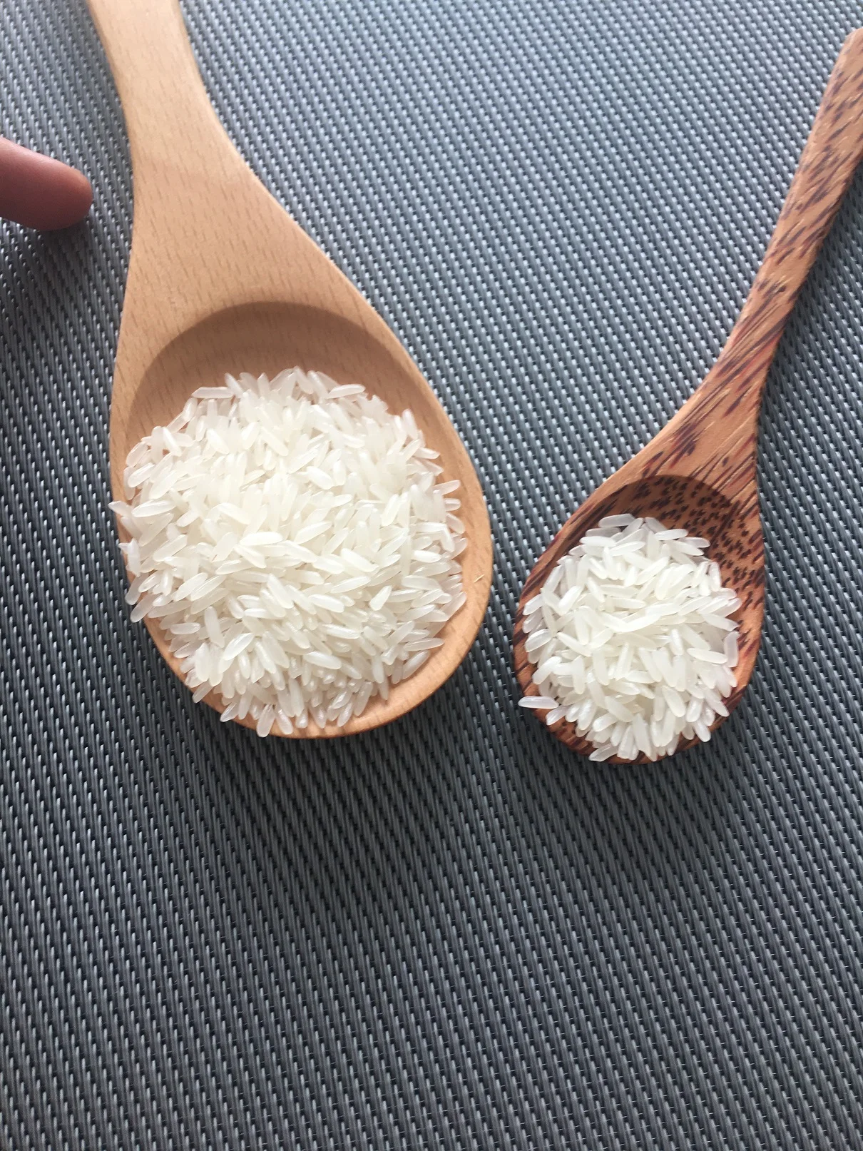 
Wholesale Vietnam Long Grain White Rice (WS +84904230236) 