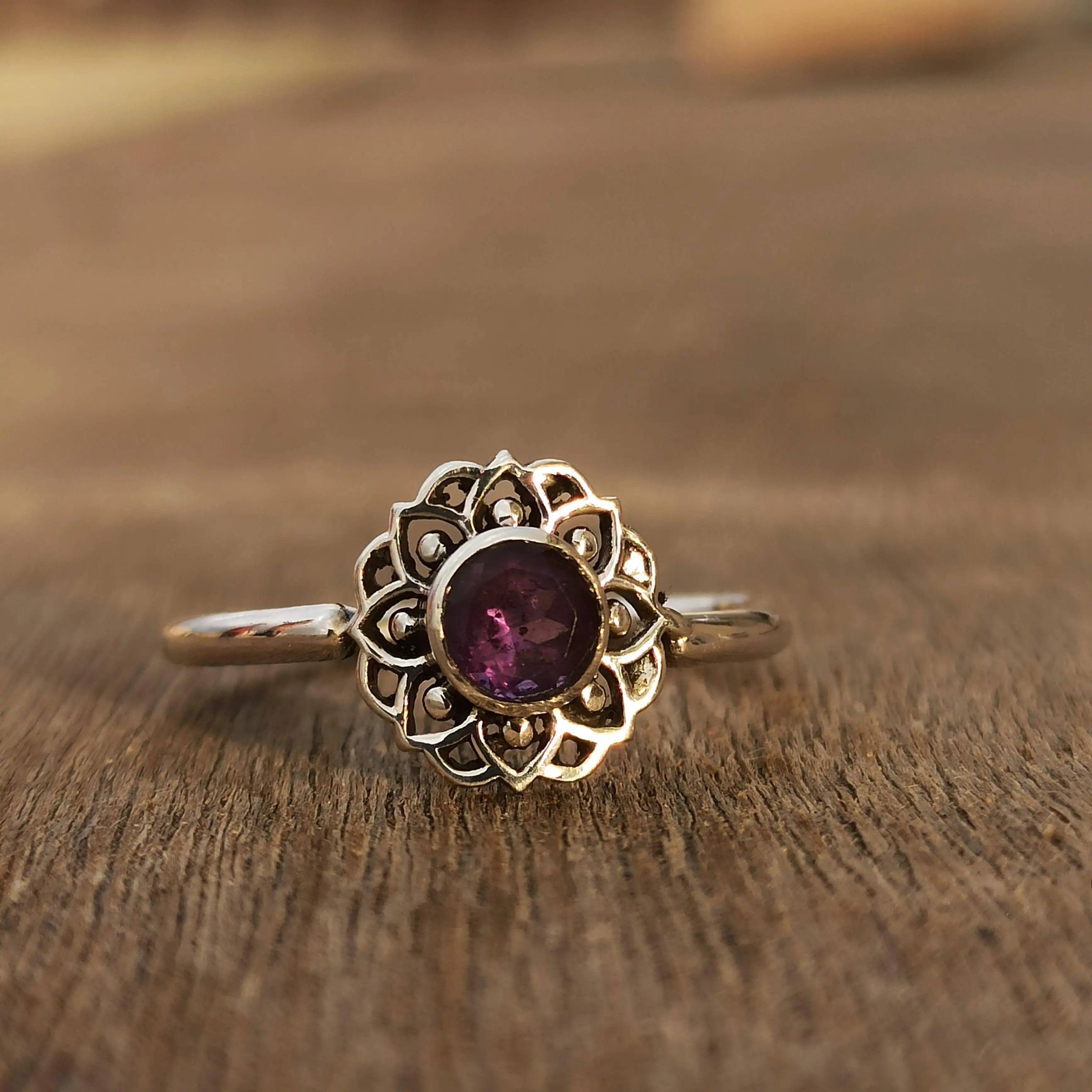 Beautiful Wholesale Price New Design 925 Sterling Silver Natural Gemstone Jewelry Amethyst Flower Ring