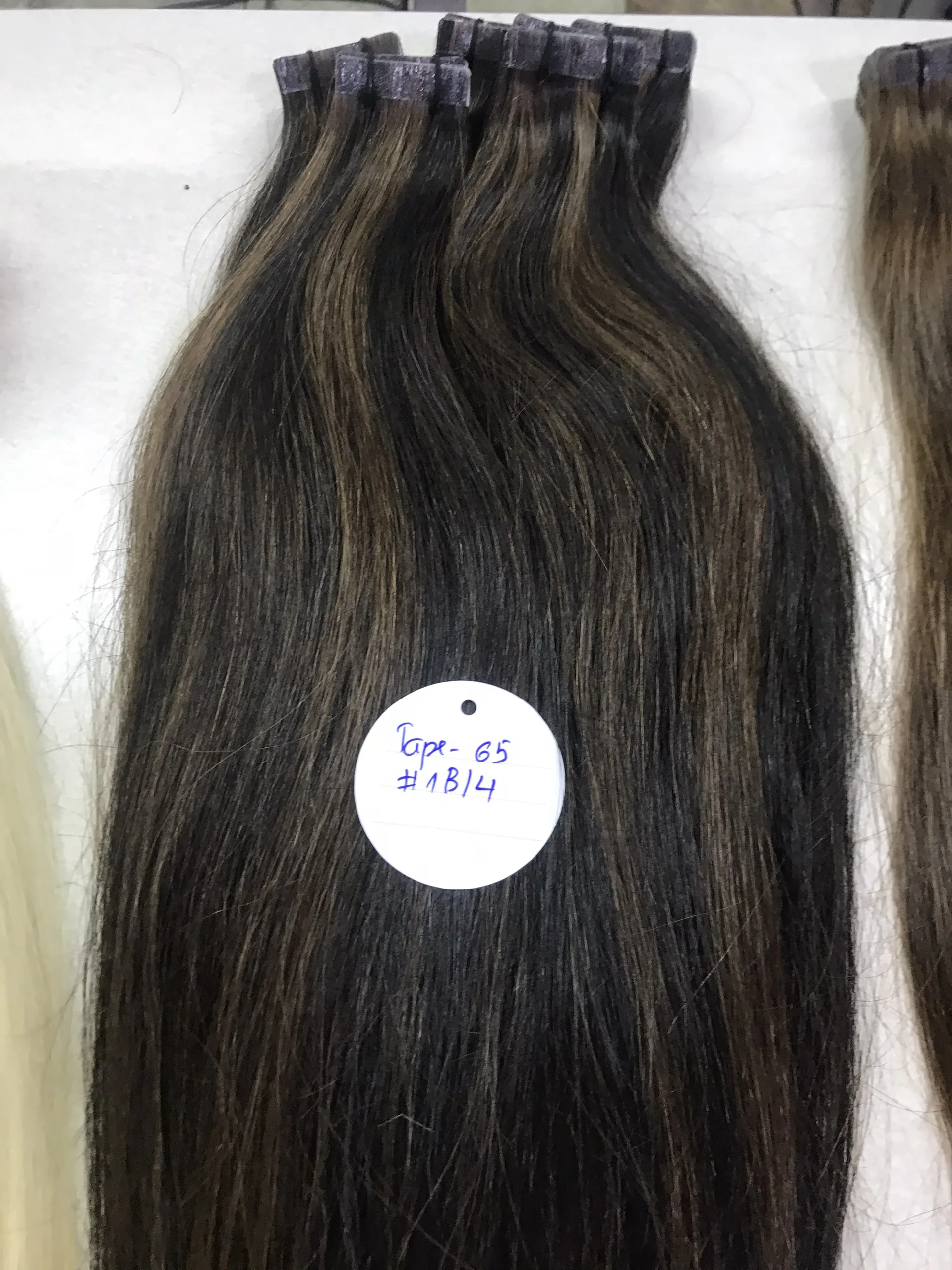 [Топ] 100% натуральные вьетнамские человеческие волосы высокого качества и толстые концы ленты для наращивания волос 4 см x 1