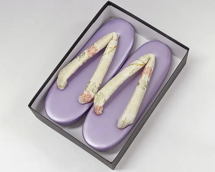 ZORI Japanese traditional sandals, flat and easy to wear