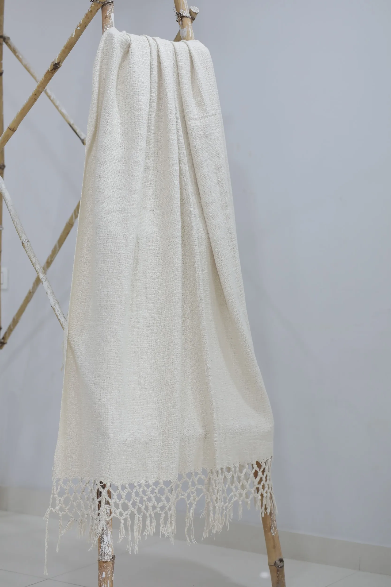 Large Throw Blanket Handloomed Bed Runner Cotton Beach Blanket Tasseled Wrap Blanket Indian Handmade Plain Throws For Sofa