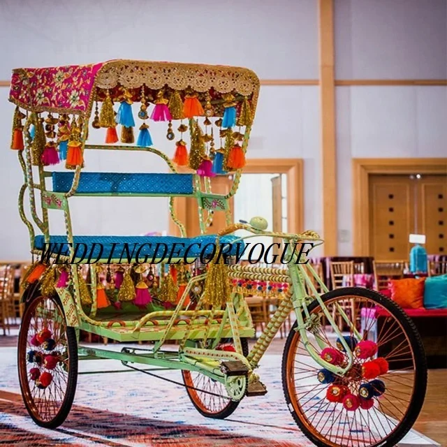 Beautiful Indian Wedding Dulhan Entry Carriage Decorated Rickshaw with Umberala Elegant Rose Type for Party