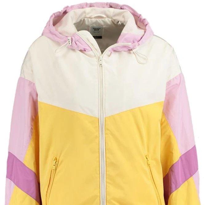 Custom Polyester 100% Woven Fabric Outdoor fleece Padded Bomber Woman