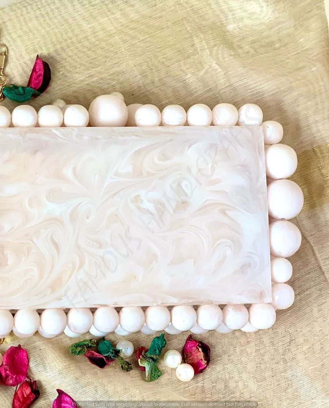 EOS Resin clutch, pearly bag