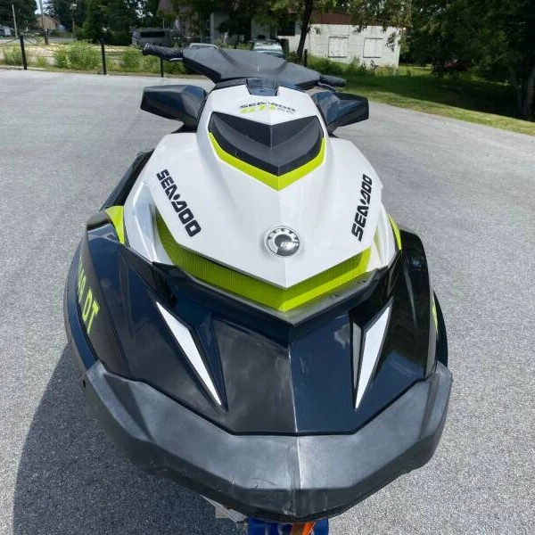 HOT SALE /Comfortable Water Luxury Sea doo / Seadoo 130 jet ski FOR SALE