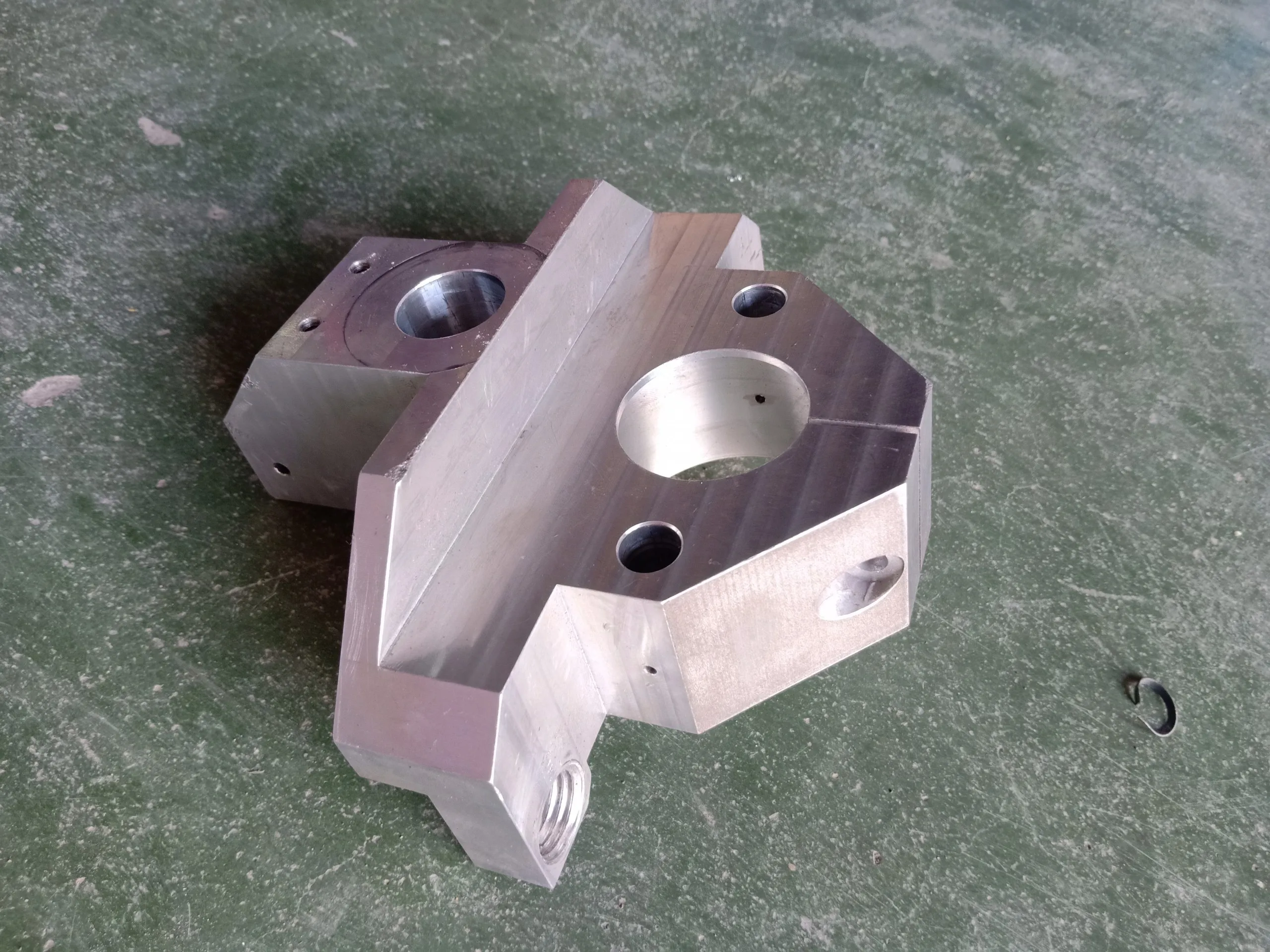 CNC LATHE FANUC CNC MILLING MACHINE METAL FROM VIETNAM