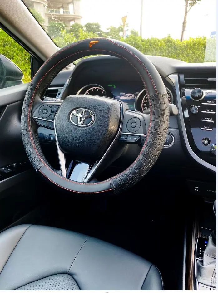 Premium Quality Steering wheel cover Cover Steering Wheel Cover Genuine Leather BTL04 Customized Designs Supported