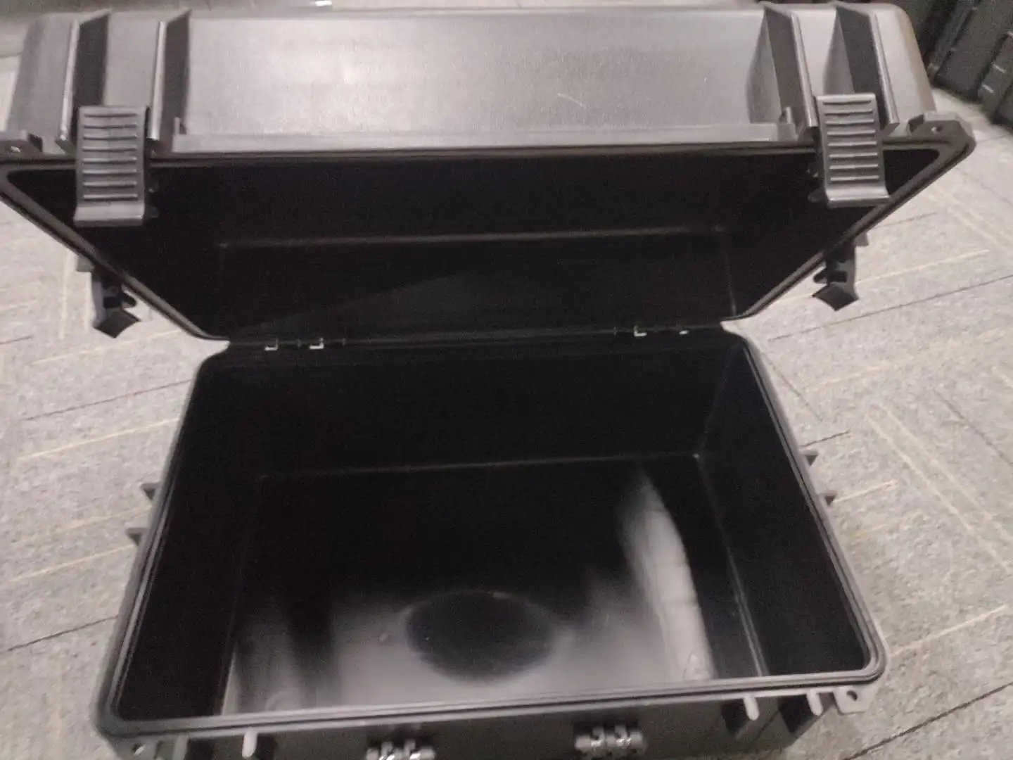 Waterproof Hardshell Dry Box  Plastic Hard Case With Customizable Pluckable Foam