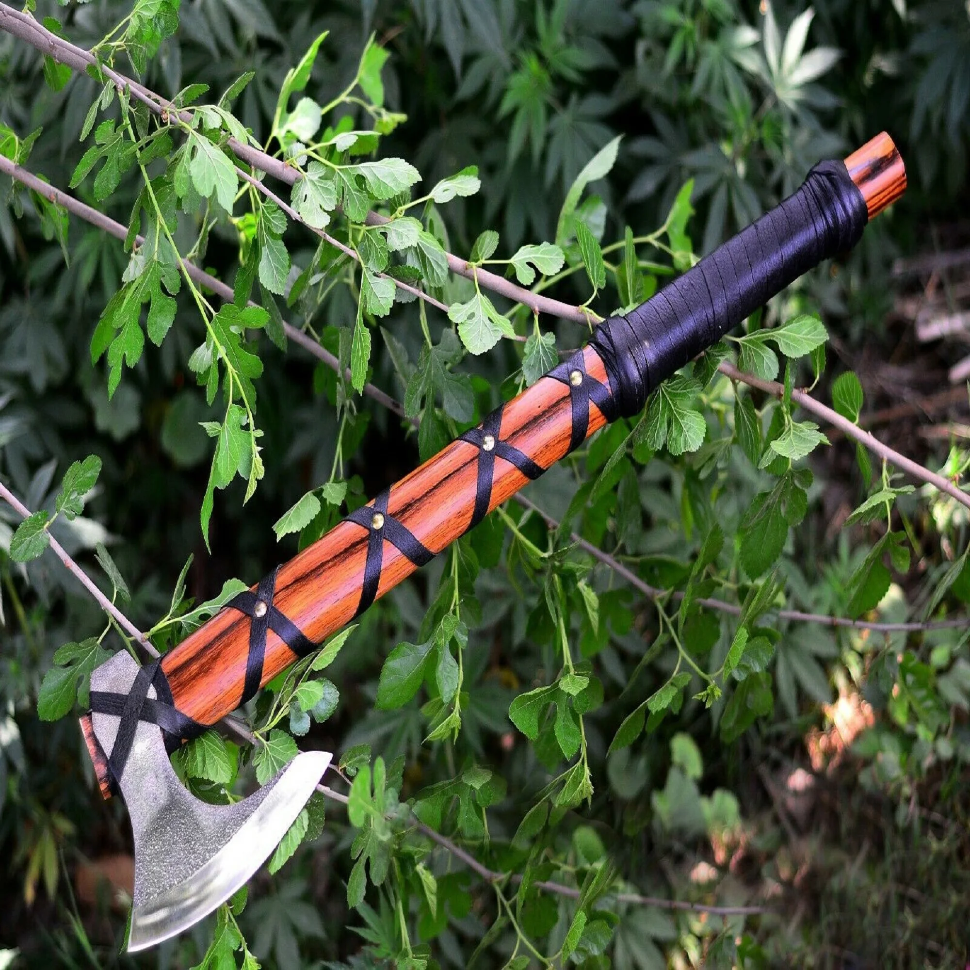 Топор викингов из углеродистой стали ручной работы на заказ Медный топор для выживания природе с деревянной ручкой оптовая продажа фантастические топоры