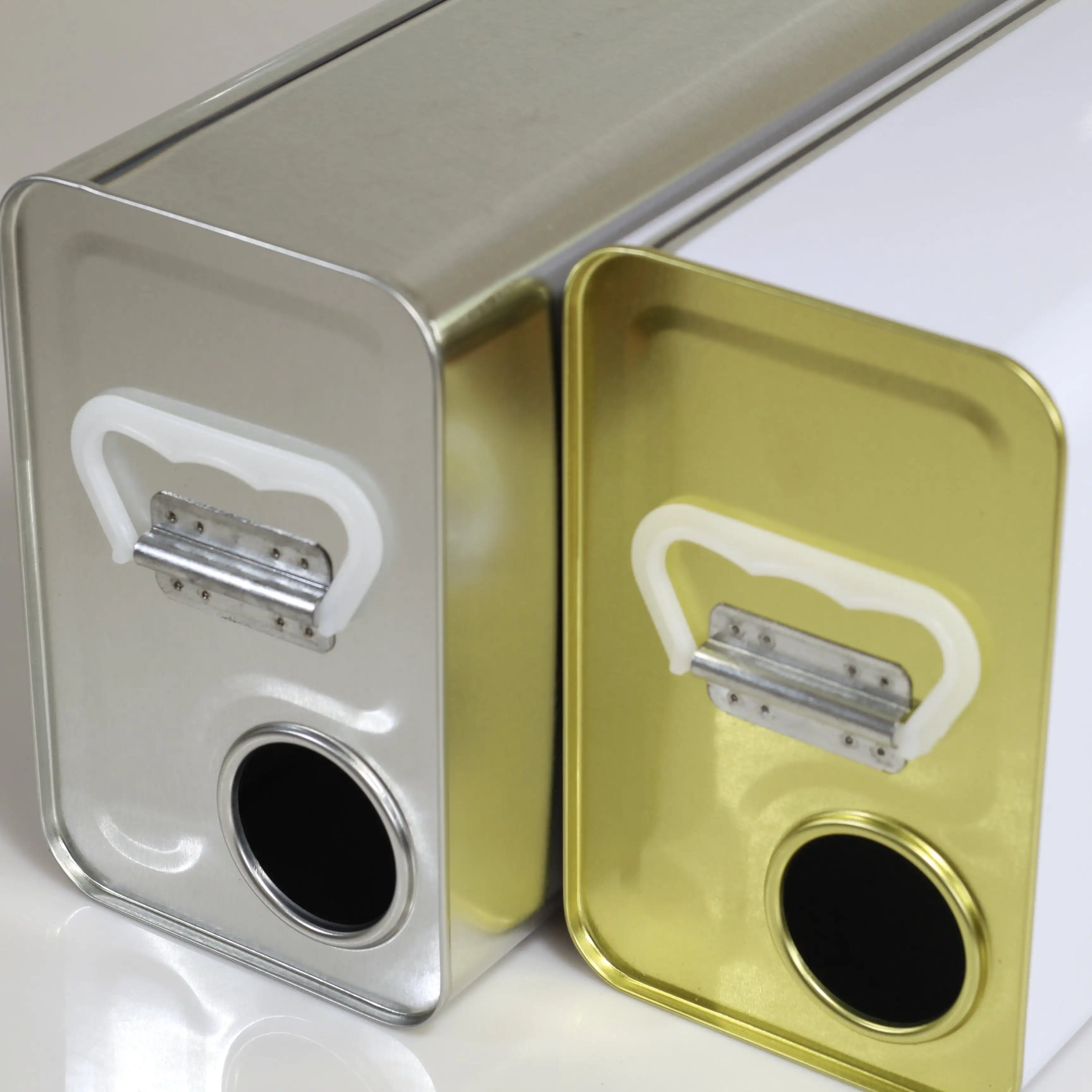 Top quality 4 liter square tin can for Lubricants, Paint, Gasoline, Chemicals from Vietnam