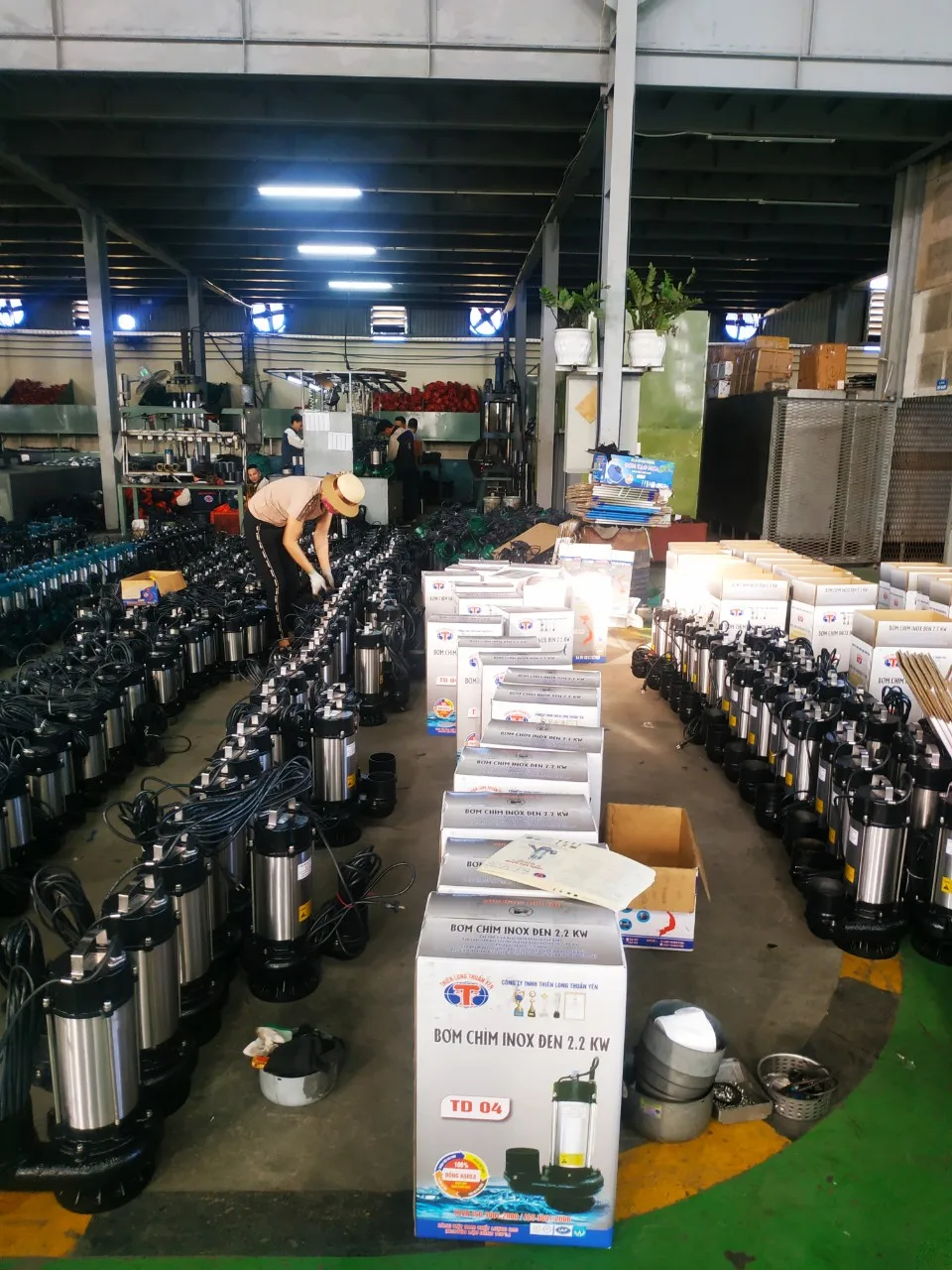 New model 2020 price sewage water pumps high quality export Pakistan single phase 220V red blue color