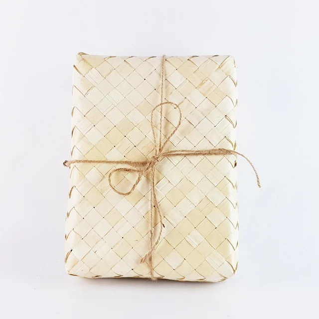 Eco-Friendly White Small Packaging Mini Dry Fruit Baby Chocolate Color Black Pink Set Event Watch Ramadan Palm Leaf Gift Box