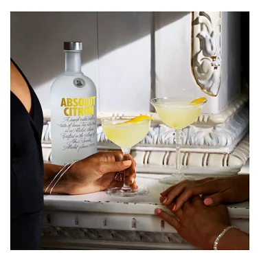 Best Seller Mellow Smooth Big Vodka Bottle Citron in 1L with 40% Alcohol Fresh Fruity Lemon Lime Note from Sweden