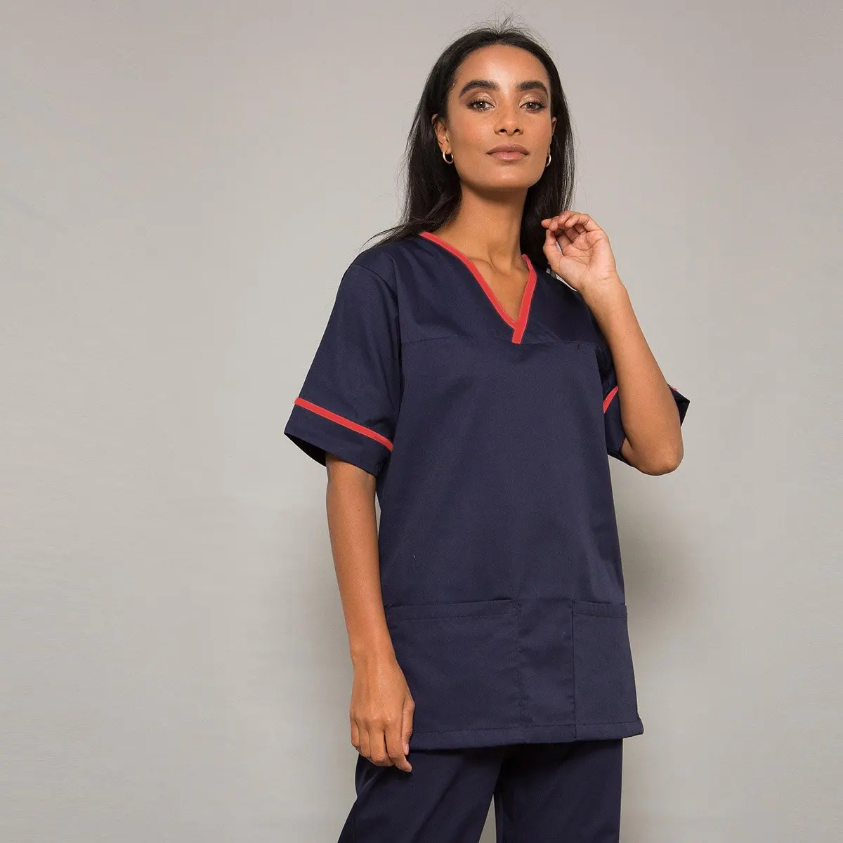 Модная униформа медсестры дизайн скрабов для медицинского использования Высококачественная больничного персонала Влагоотводящая ткань