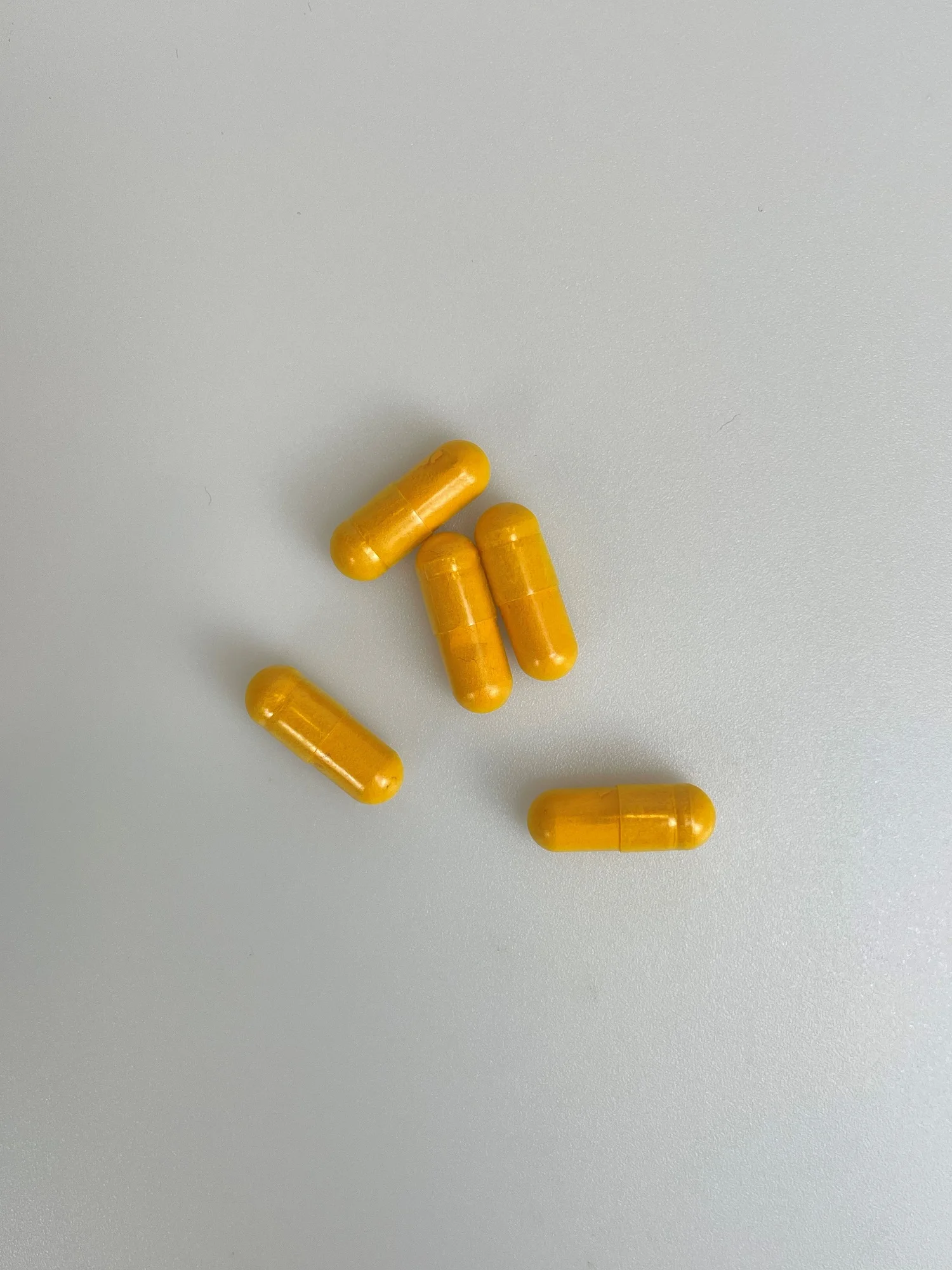 Top Premium Grade Super Curcumin Regulation of Blood System Natural Colored  Herb & Fashion Turmeric Capsules