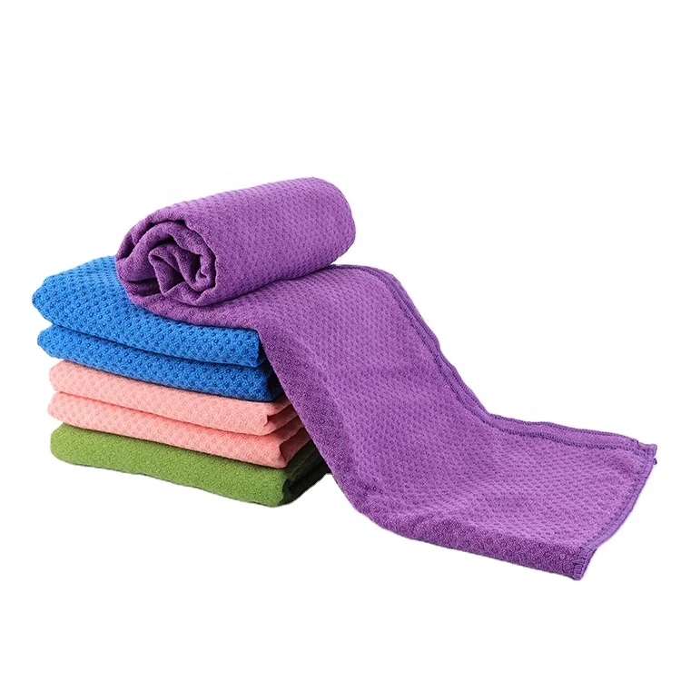 Wholesale Eco Friendly Silicone Non slip Grip Dots Yoga Mat Towel Anti Slip Microfiber Yoga Towel