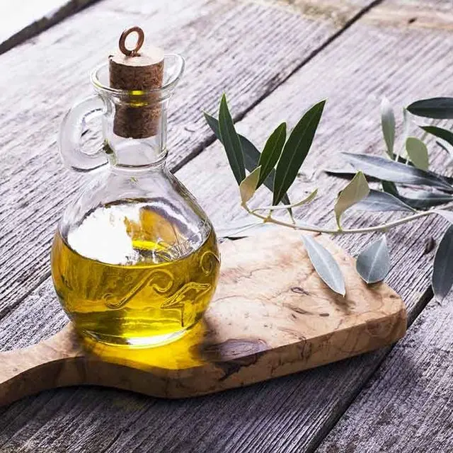 Рафинированное Экстра натуральное оливковое масло и холоднопрессованное