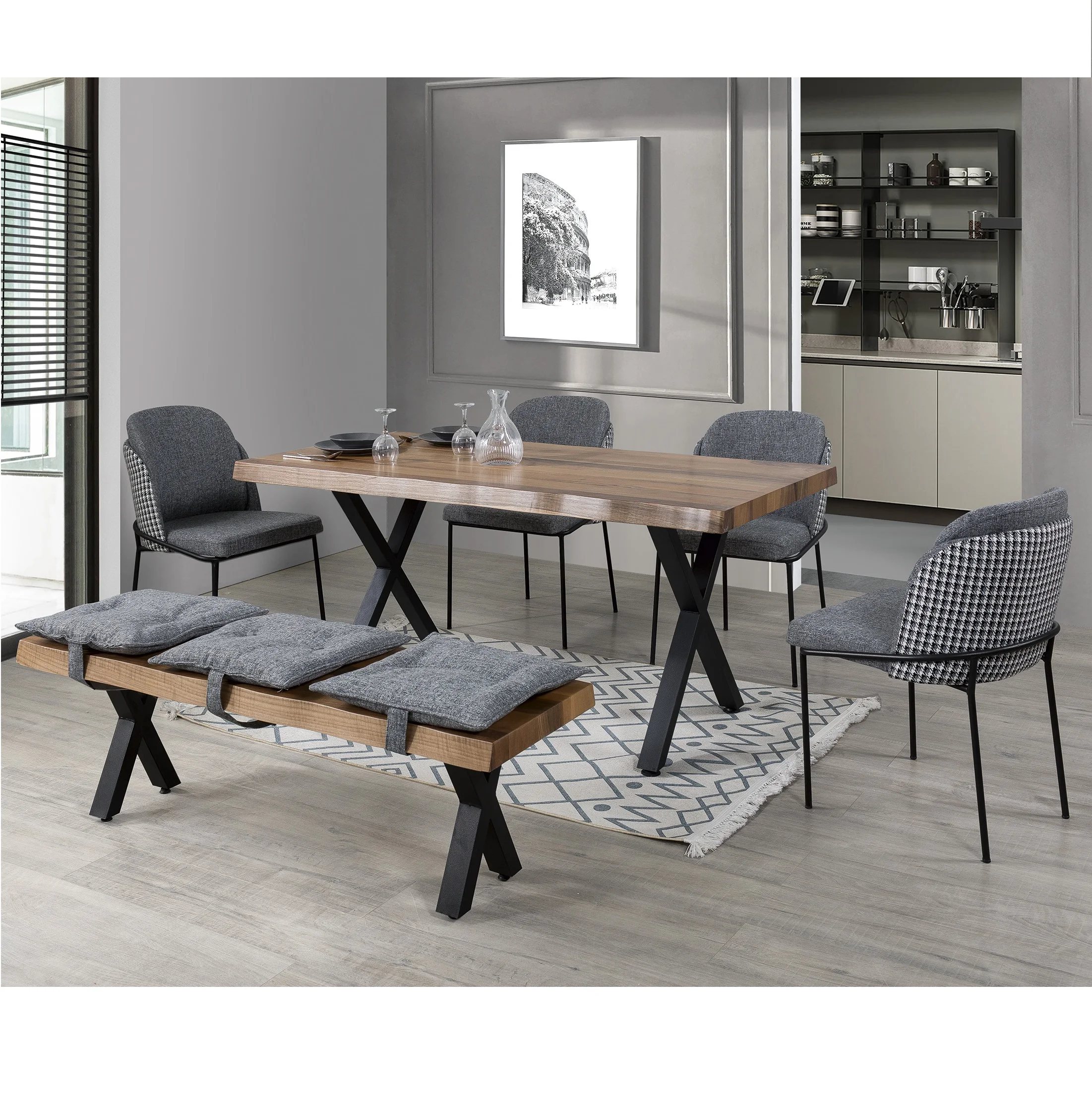 Обеденный стол с покрытием из натурального Американского Ореха и естественной поверхностью