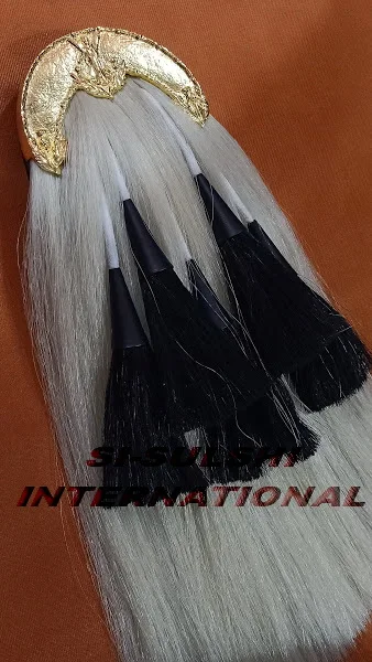 SI - WHITE LONG HORSE HAIR SPORRAN ( 100% Original ) with BLACKWATCH CANTLE