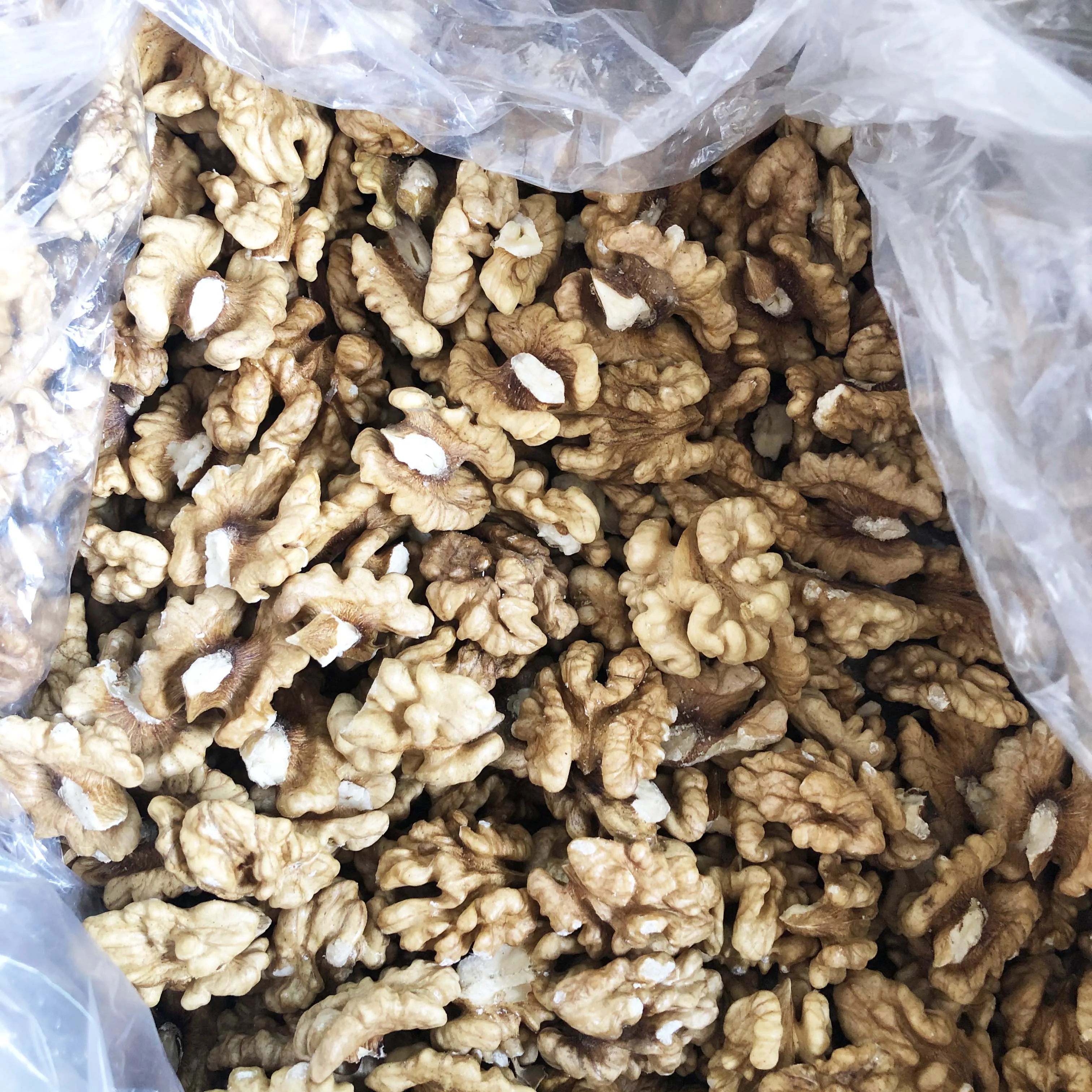 Wholesale walnuts without shell light /amber halves low price