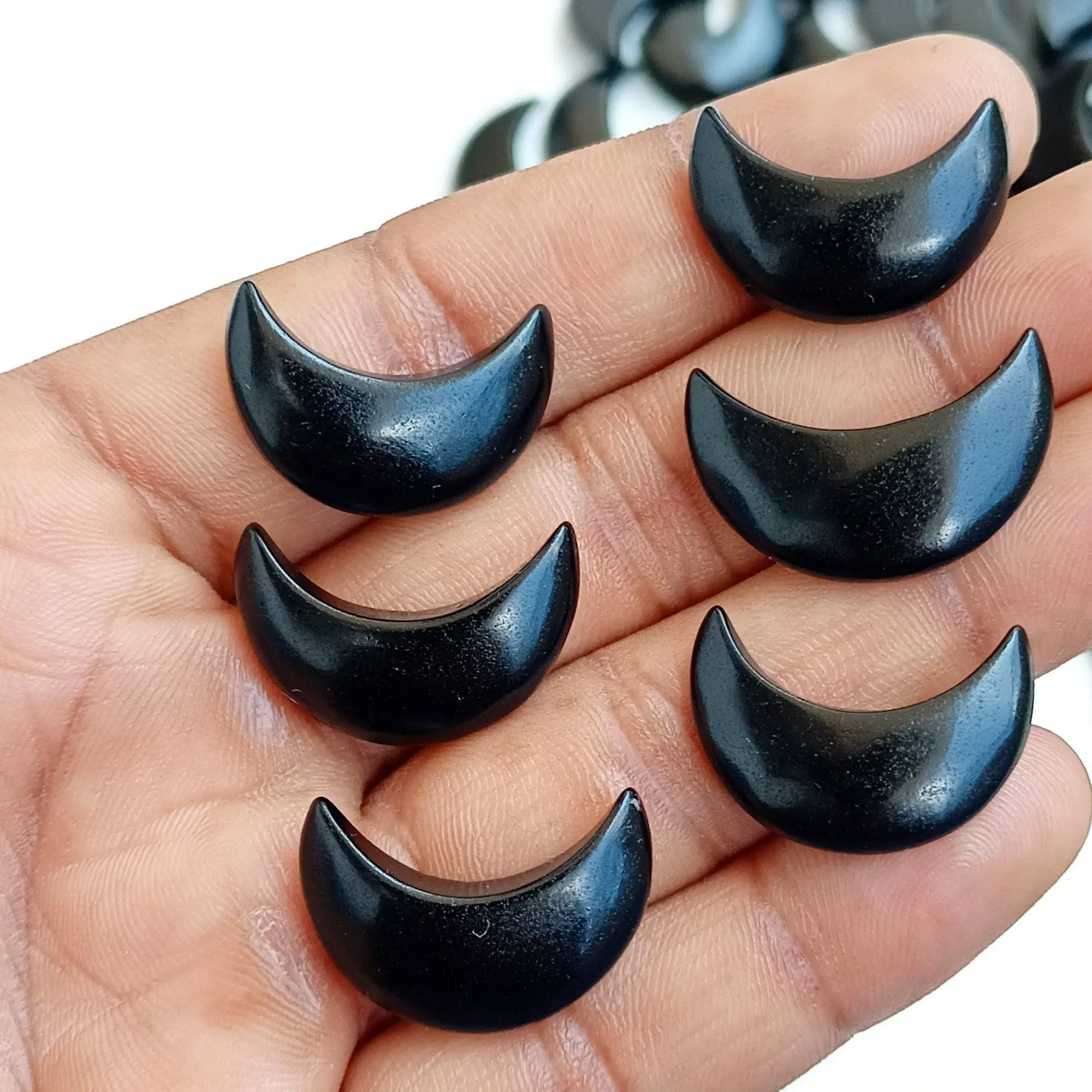 Gemstone Black obsidian crystal  moon:blck obsidian moon:agate mooon:crystal healing stone:home decoration:crafts:agate:craft