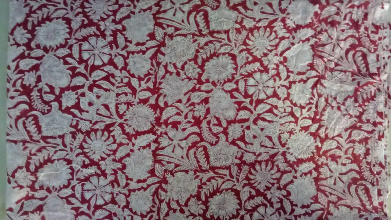 Vintage Cotton Fabric Red Silver Color 100% Cotton Custom Design Cotton Printed Fabric Wrinkle Resistant Fabric