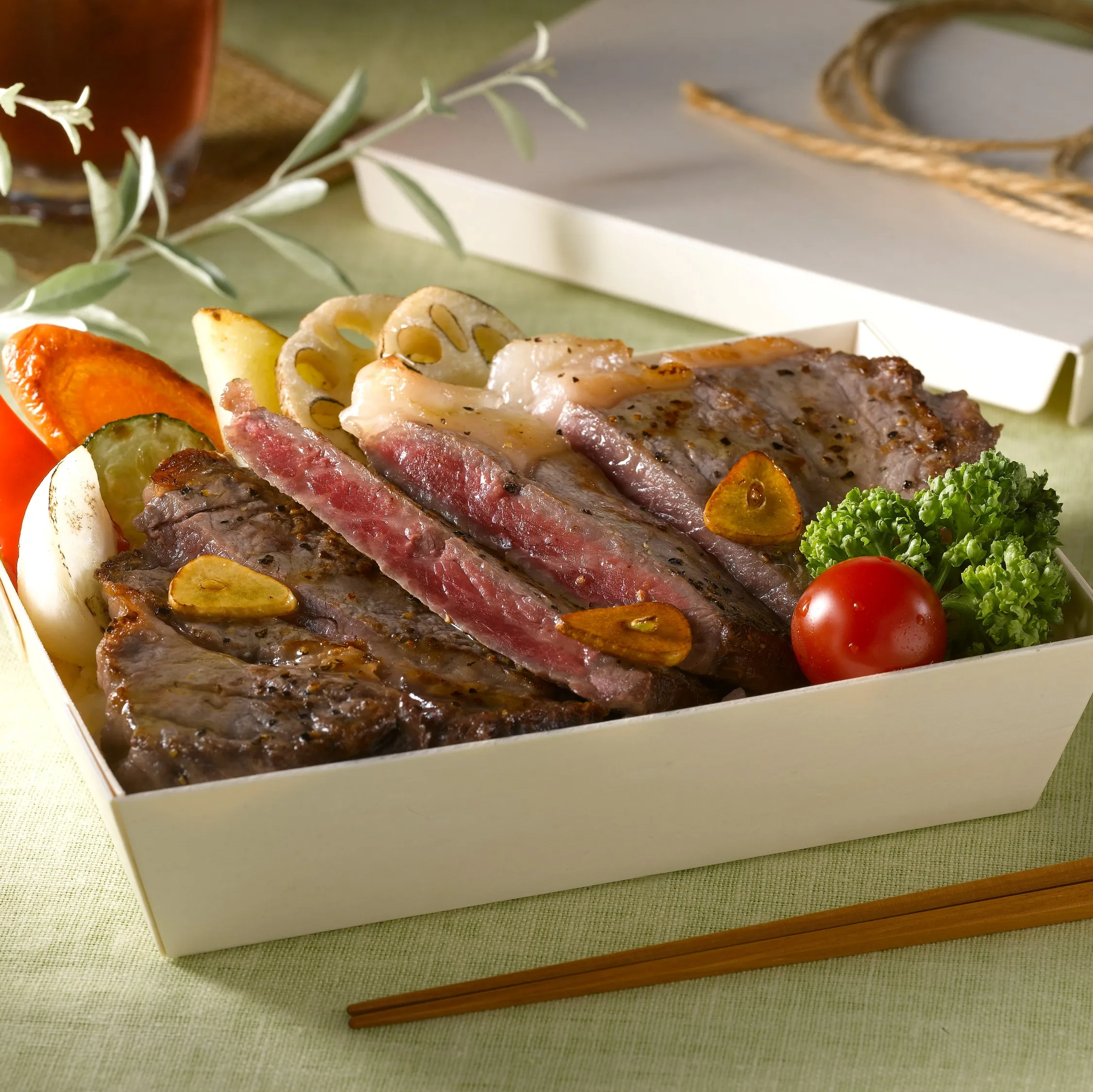 Eco Friendly disposable wooden take away food container biodegradable  box bento box to go catering delivery