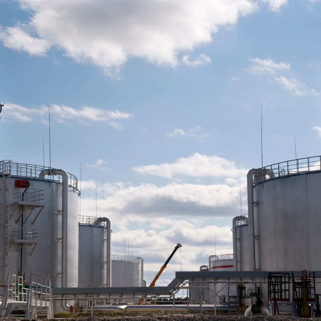 
Malaysia 390 microns High Quality VESSEL Barges Ferries Boats Marine Gas Oil (MGO) 