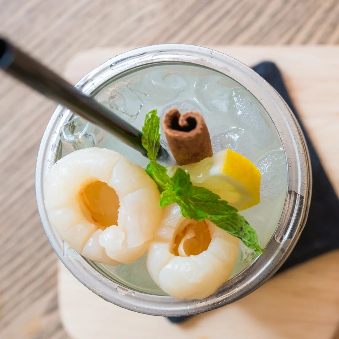 Собственная торговая марка вьетнамская фабрика консервированные фрукты ISO HACCP стандарт OEM Lychee в светлой сиропе с индивидуальной упаковкой