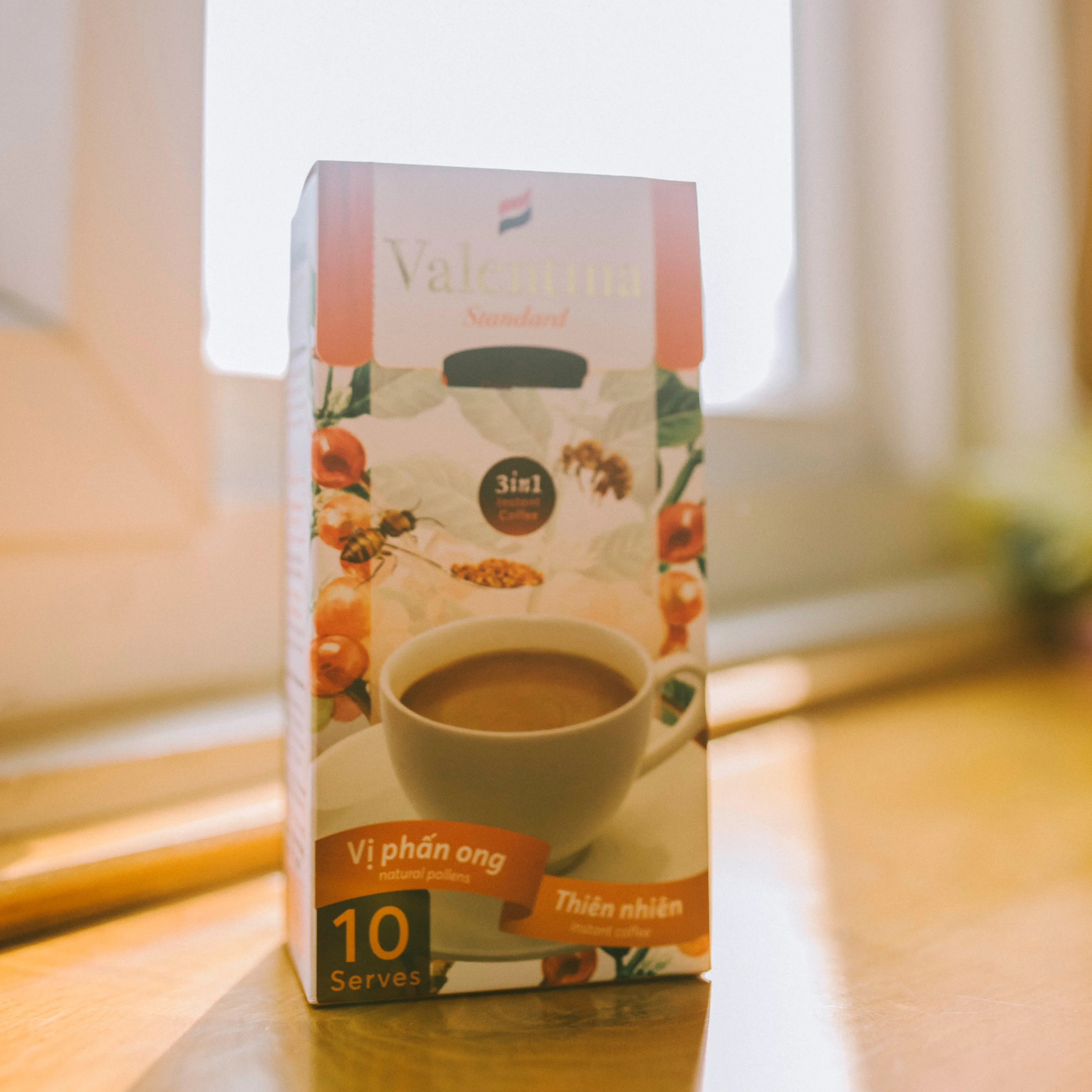 Instant 3 in 1 Coffee origin Vietnam coffee combine with natural pollen 160g per box good for health