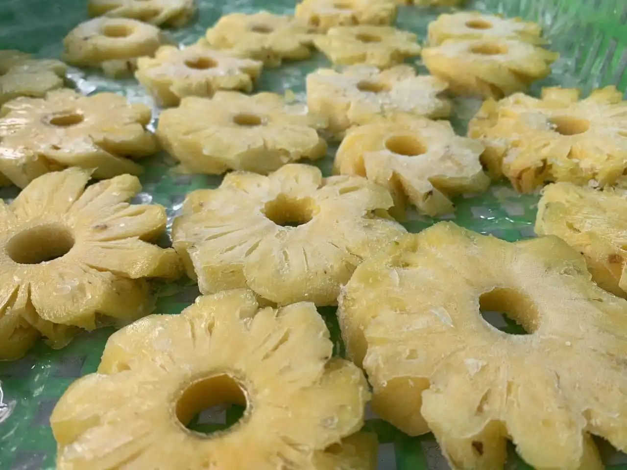 Замороженный ананас IQF нарезанный для продажи оптовая продажа желтое манго сладкое надувной стиль время упаковки 1 кг 5 кг-Whatsapp 0084 989 322 607