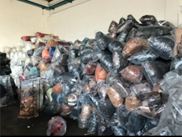 Leather Scraps Selected Dark Colours