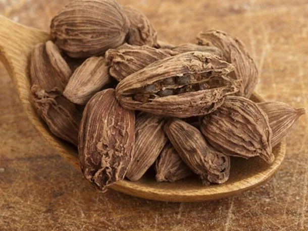 Лидер продаж пищевые ингредиенты из черного кардамона корицы цинамона черная сигарета Кассия 0 Вьетнам