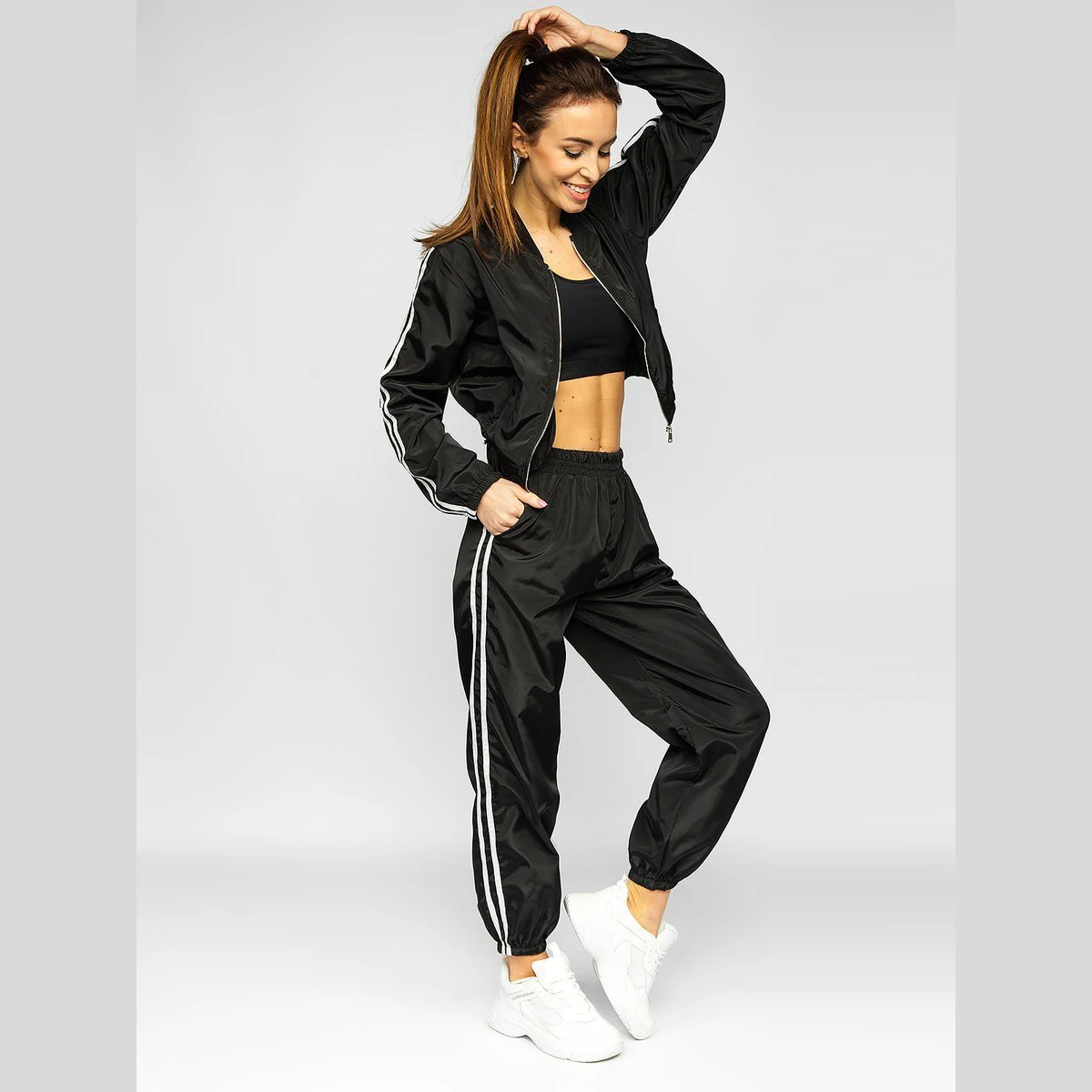 Custom Casual Two Piece Women Tracksuit sportswear 100% Nylon Jogging track suit  slim fit gym wear, jogging tracksuits