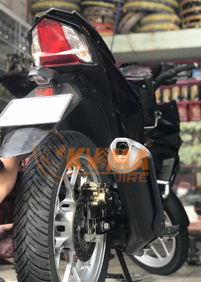 100/90-17 - 8PR  High Speed Tires