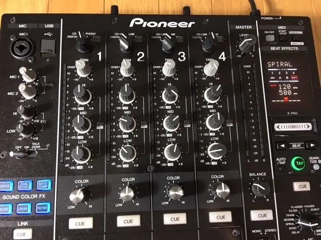 Latest Pioneers DJ Set 2x CDJ 2000 nexus2 nxs2 Nexus 2 1x DJM 2000 Nexus
