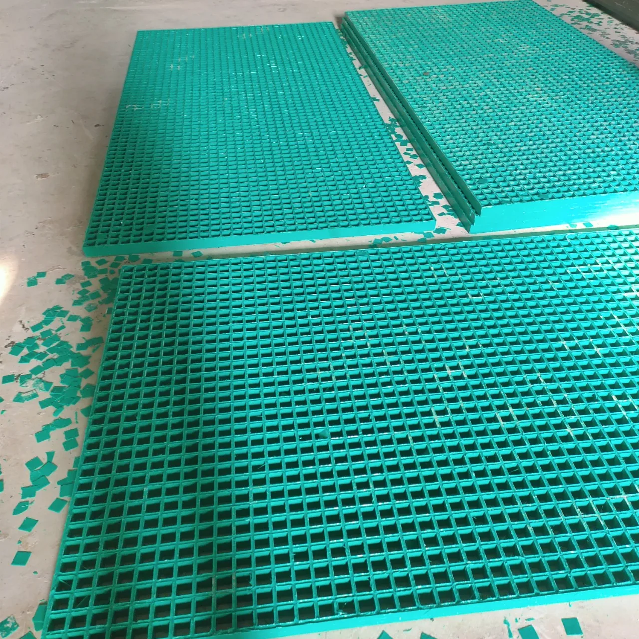 Customized Color Flame Retardant Acid Resistant Molded Composite Grating FRP Green