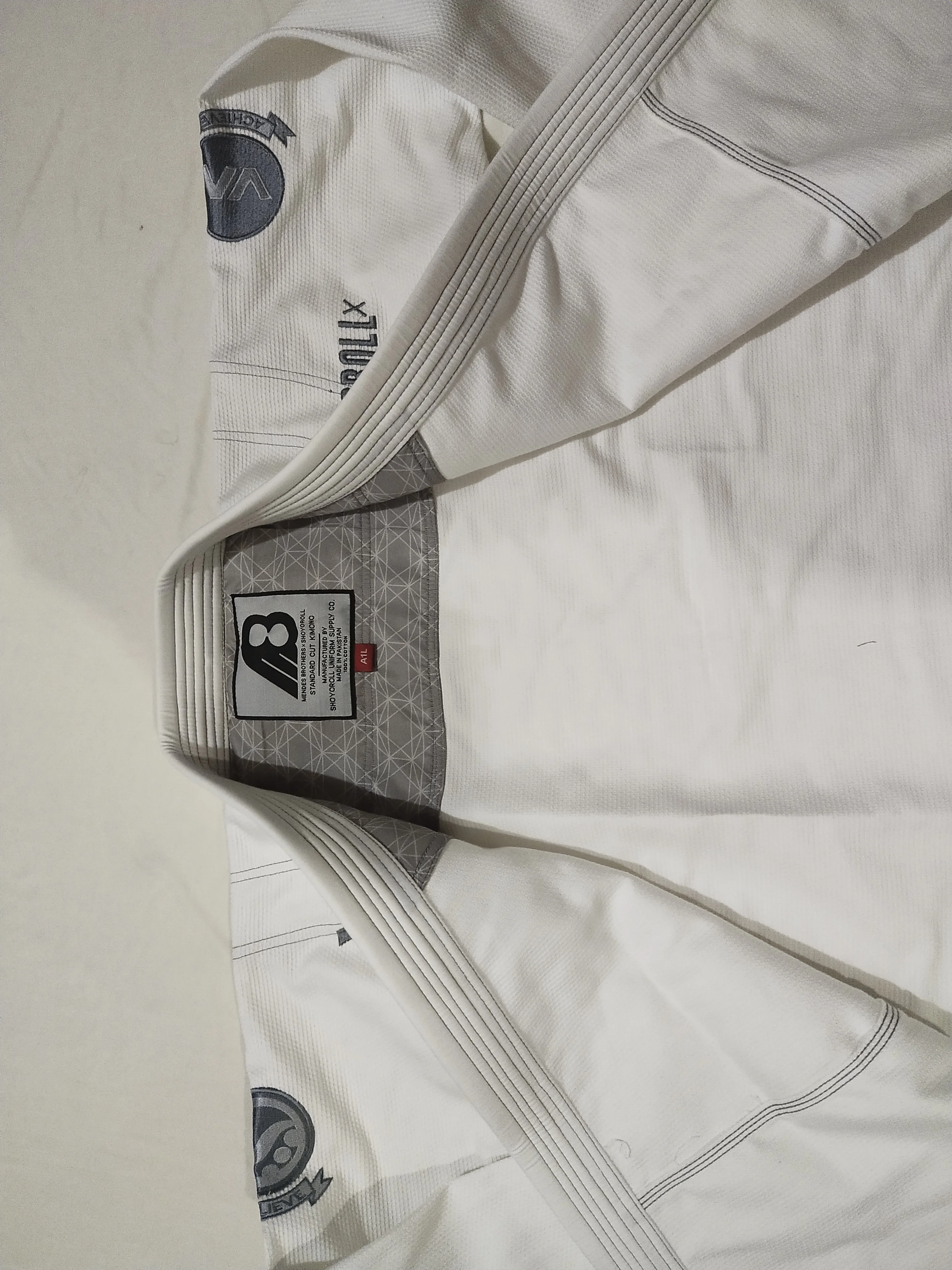 Высшее качество Bjj Gi Униформа 2021 RVCA модель новый стиль Jiu Jitsu Gi Bjj Кимоно Одежда для боевых искусств OEM услуга Bjj Gi