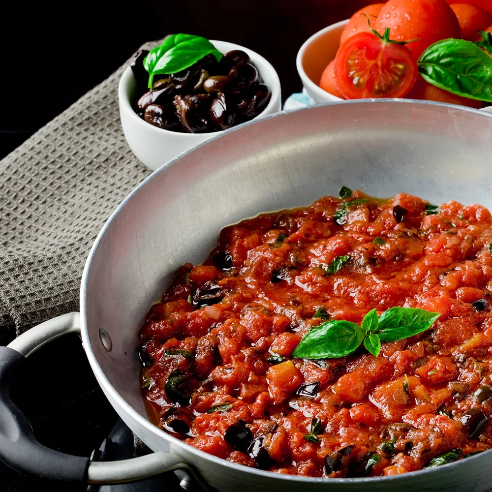 Italian quality BRC 190 g mason jar 3 years shelf life tomato and olives pasta sauce for sale