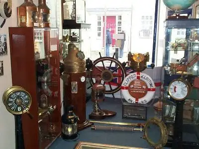 nautical-items.jpg