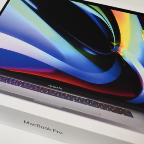 Купите 2 и получите 1 бесплатно, ноутбуки MacBooks Pro 16 дюймов 512 ГБ ТБ 2,6 ГГц i9 с сенсорной панелью