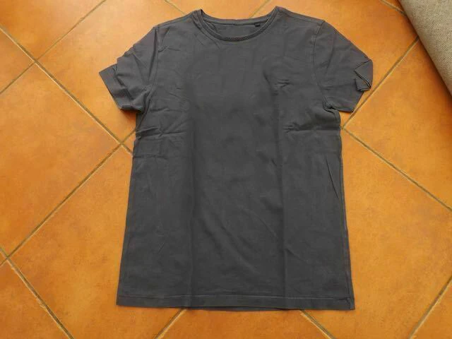  Мужская простая Классическая футболка с круглым вырезом и пуговицами OEM хлопковая уличная одежда для мальчиков оптовая продажа повседневные дешевые футболки мужчин