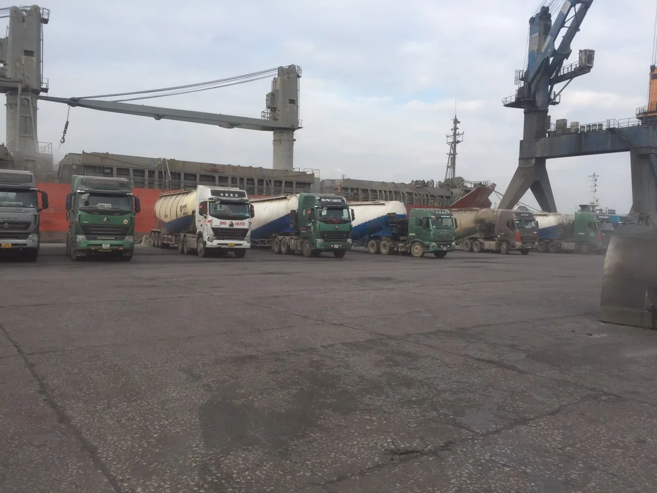 Top Recommended Manufacturing Grey Color Portland Cement Type II