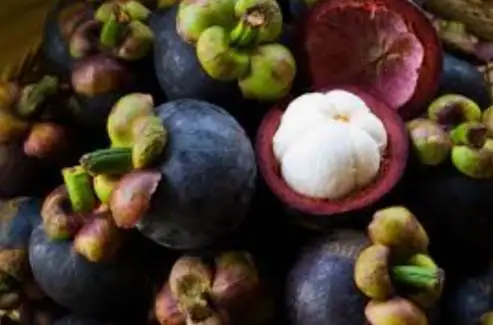 Свежий мангостин из Таиланда