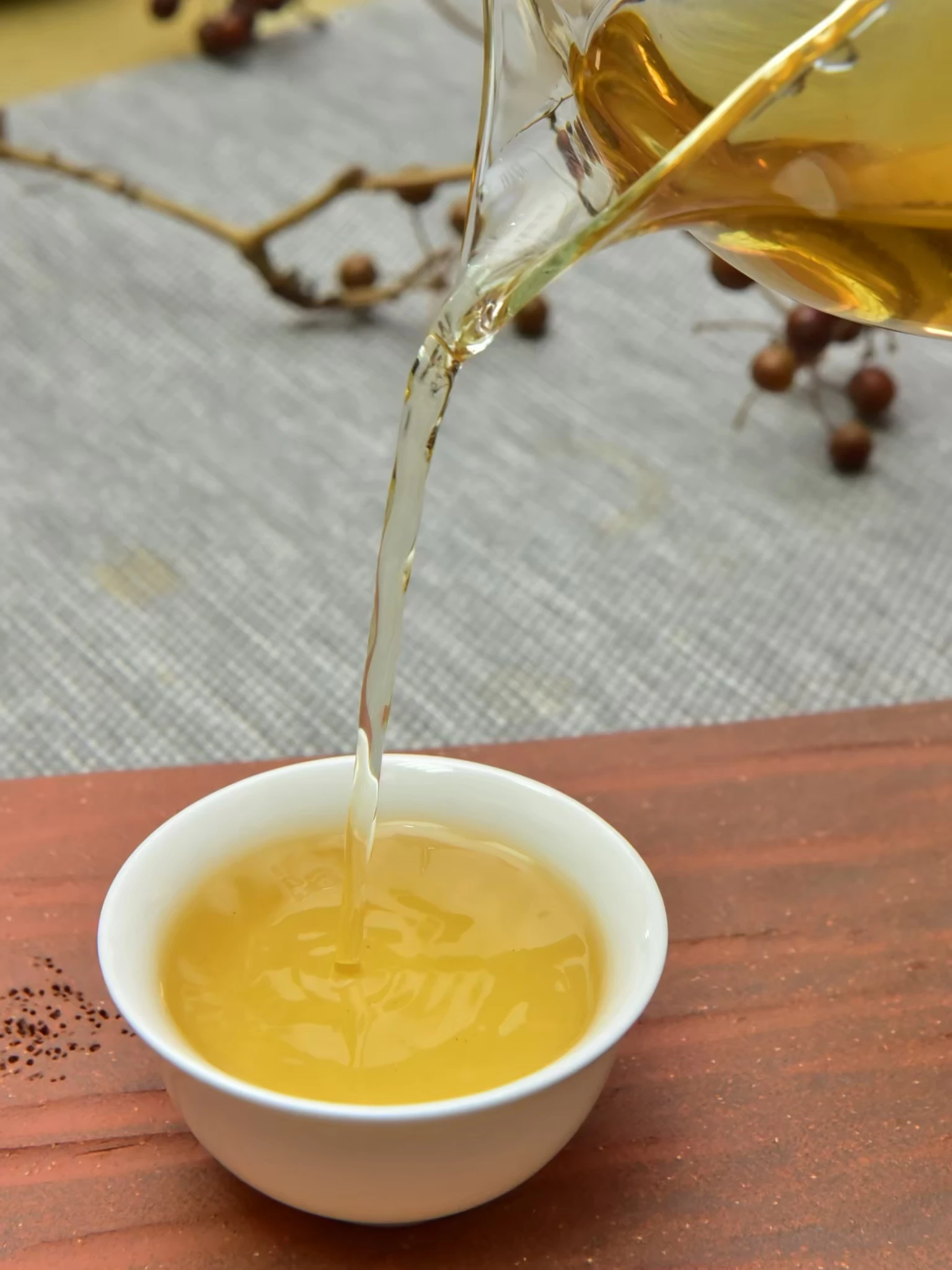 Taiwan Dongding oolong tea loose leaf ball 75g per jar high mountain oolong tea bag high quality wholesale OEM ODM