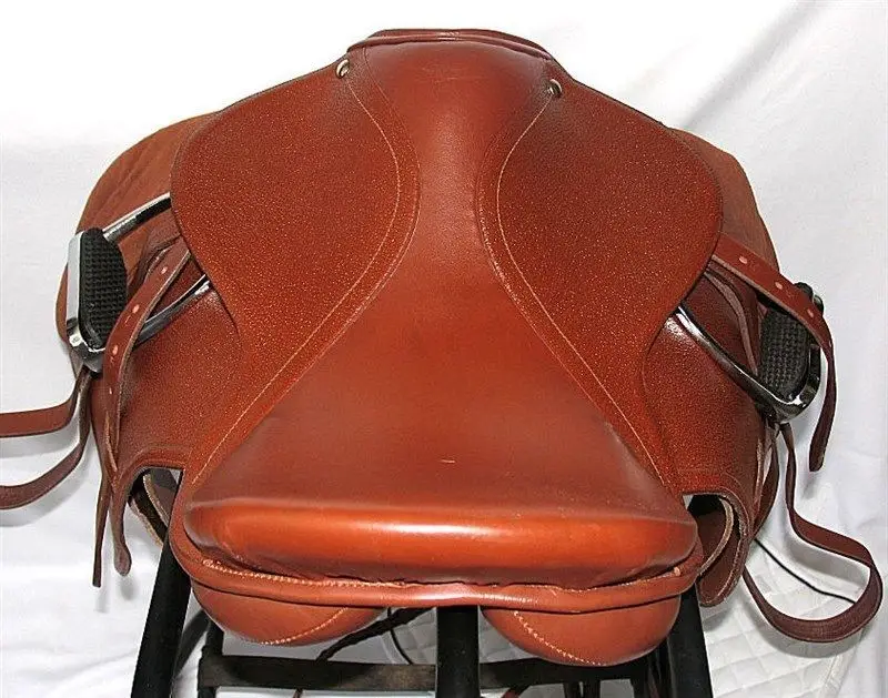 
Highest Quality 100% Top Quality Leather Saddle Set leather horse riding saddle With Accessories English Saddle Whit Kit 