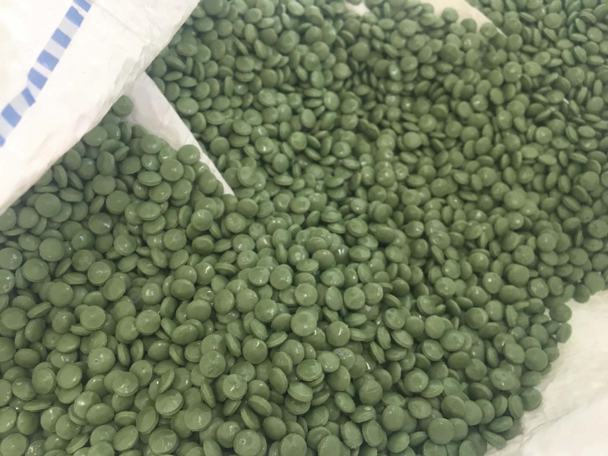 Тройная линия для переработки пленочного лома с принтом