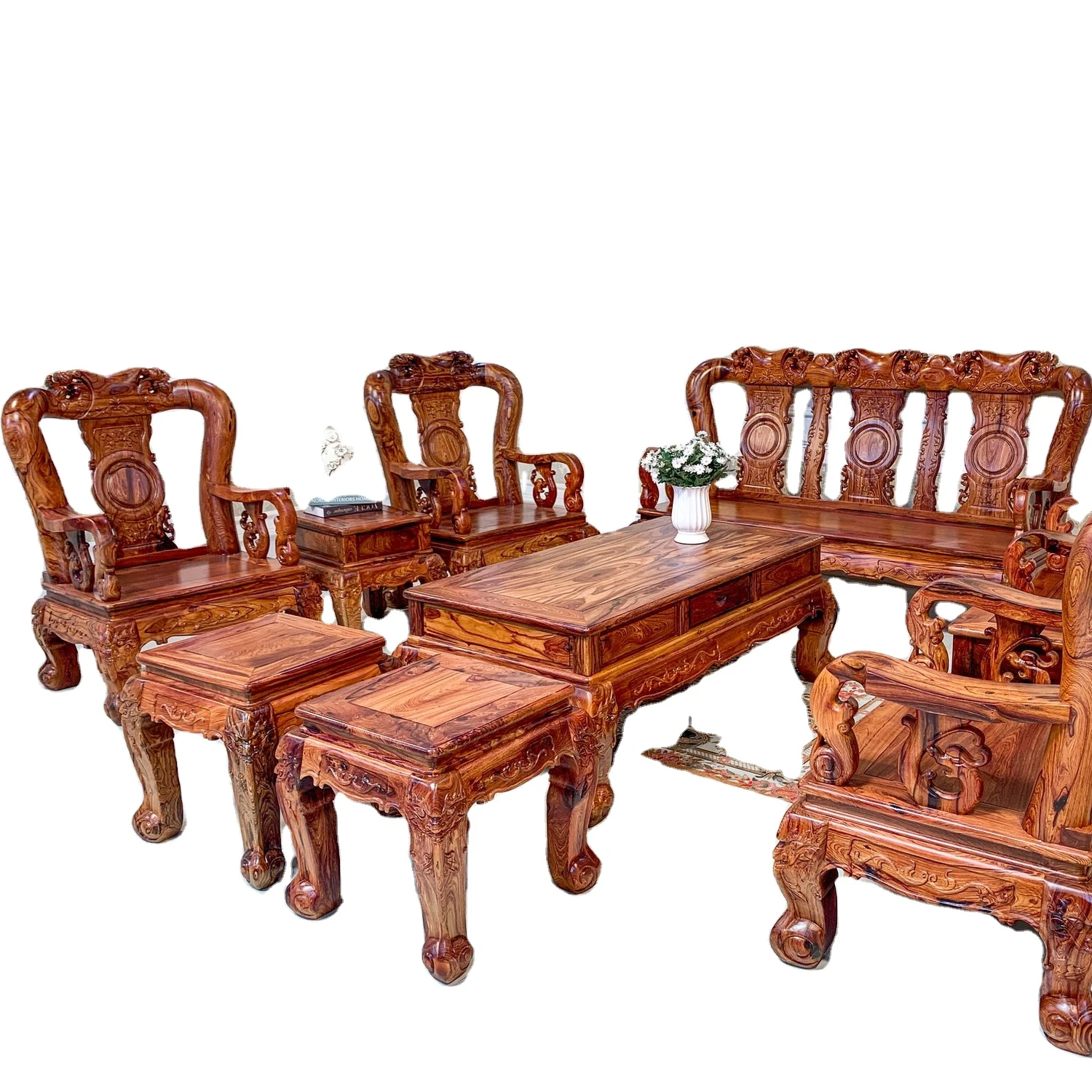 Table and chairs carved with rosewood peach